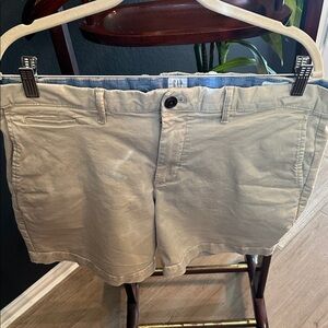 GAP Men's Khaki Flat Front Shorts